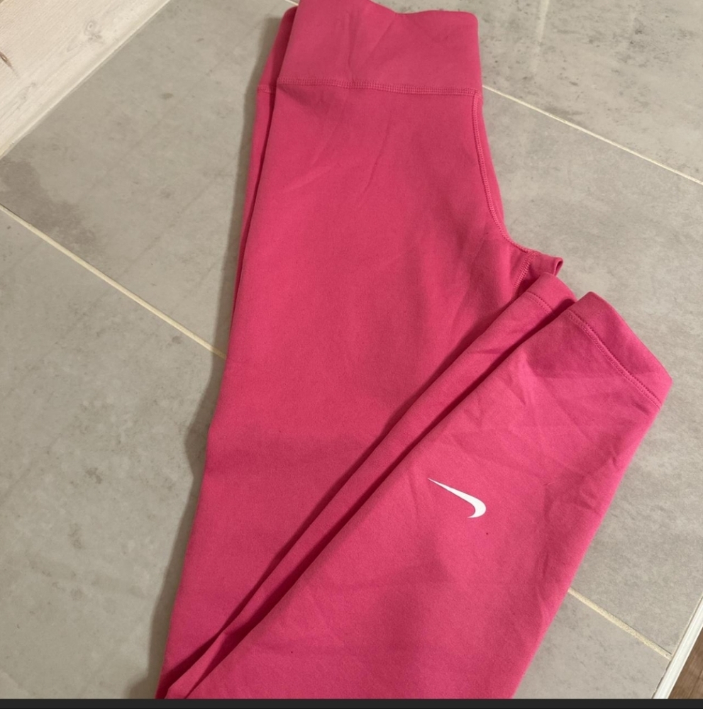 Nike Pink Leggings